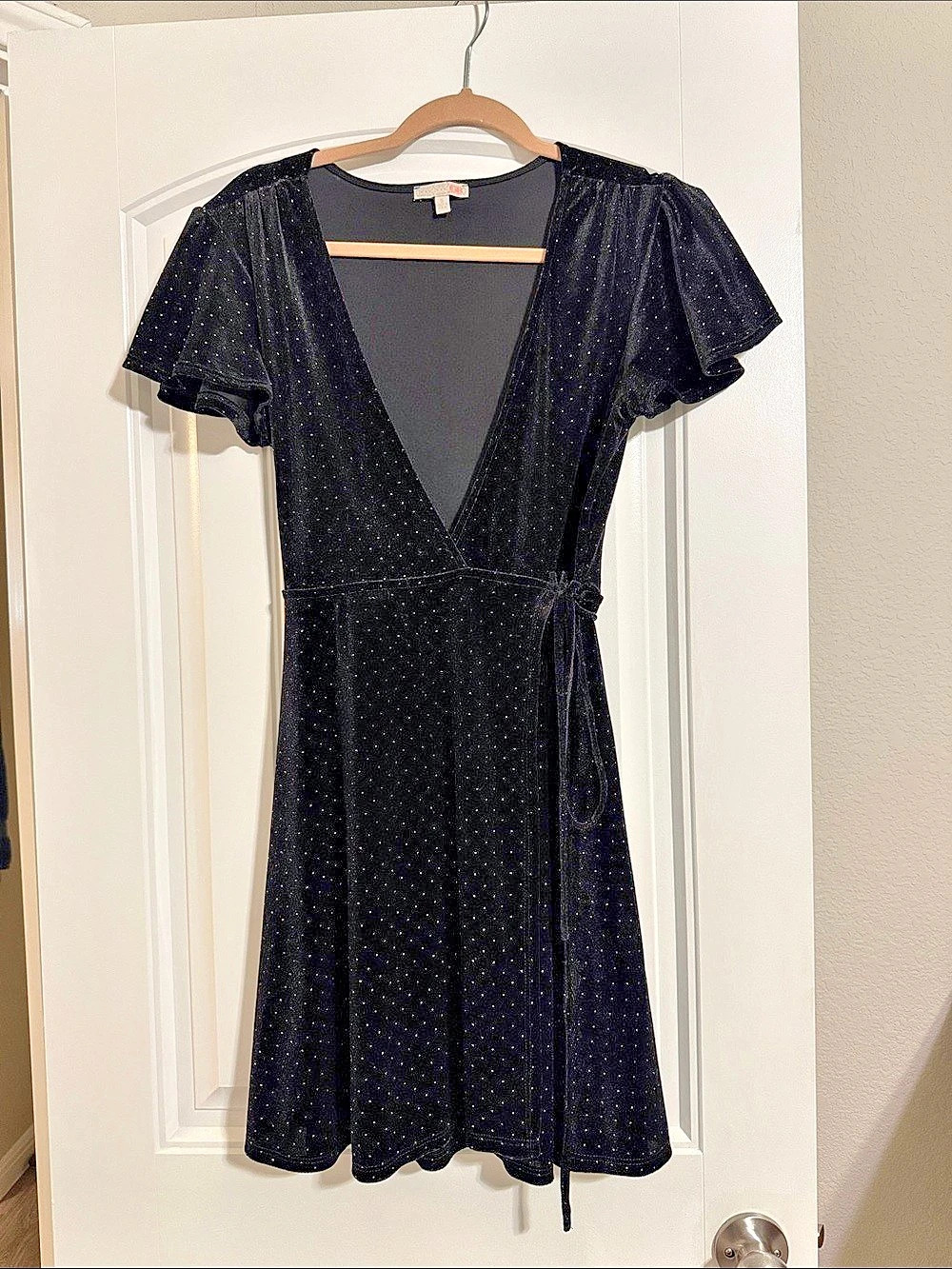 Gianni Bini Black Velvet Wrap Dress / Size Small